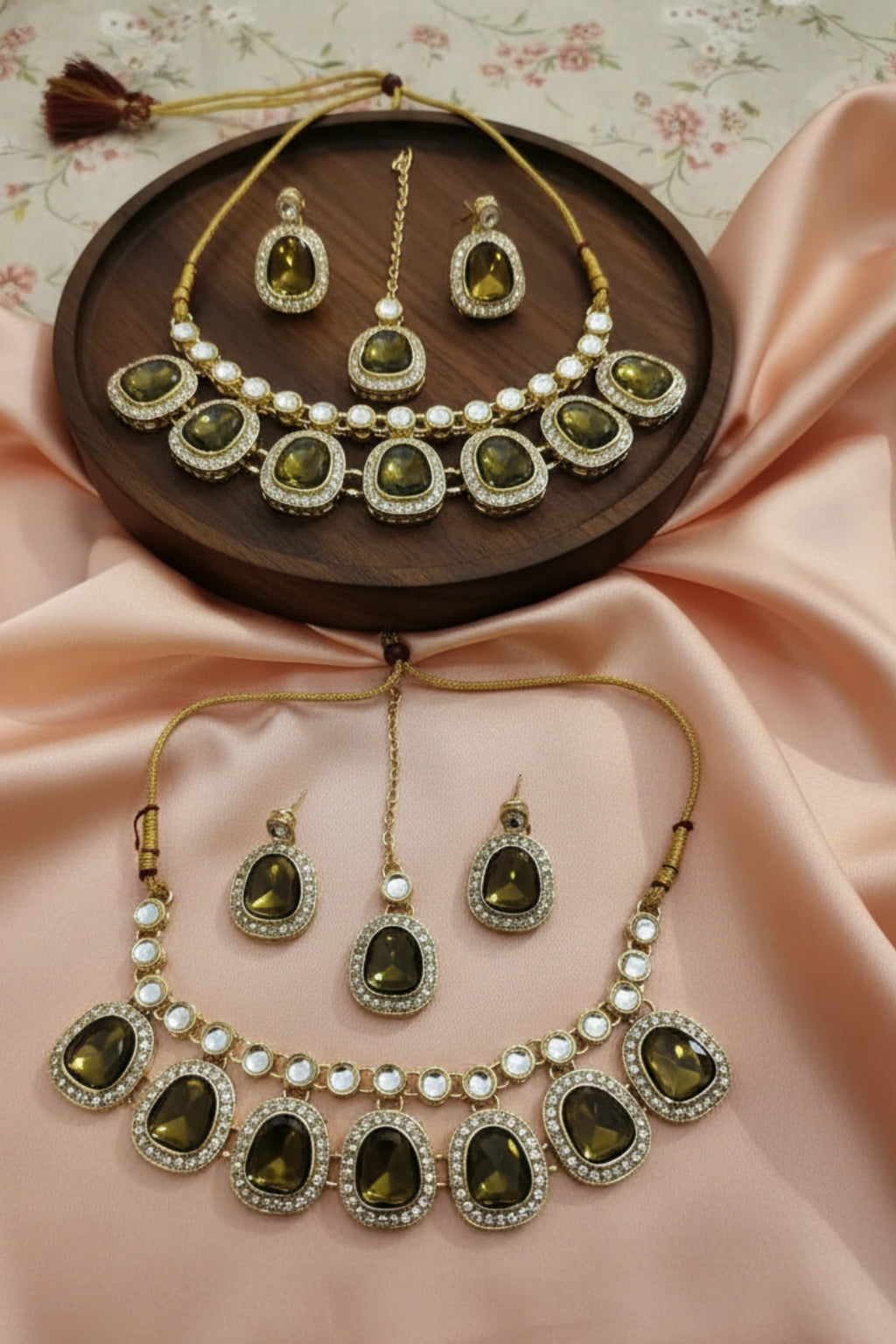 (NL-1) Graceful Kundan Radiance Necklace Set with Color Variants