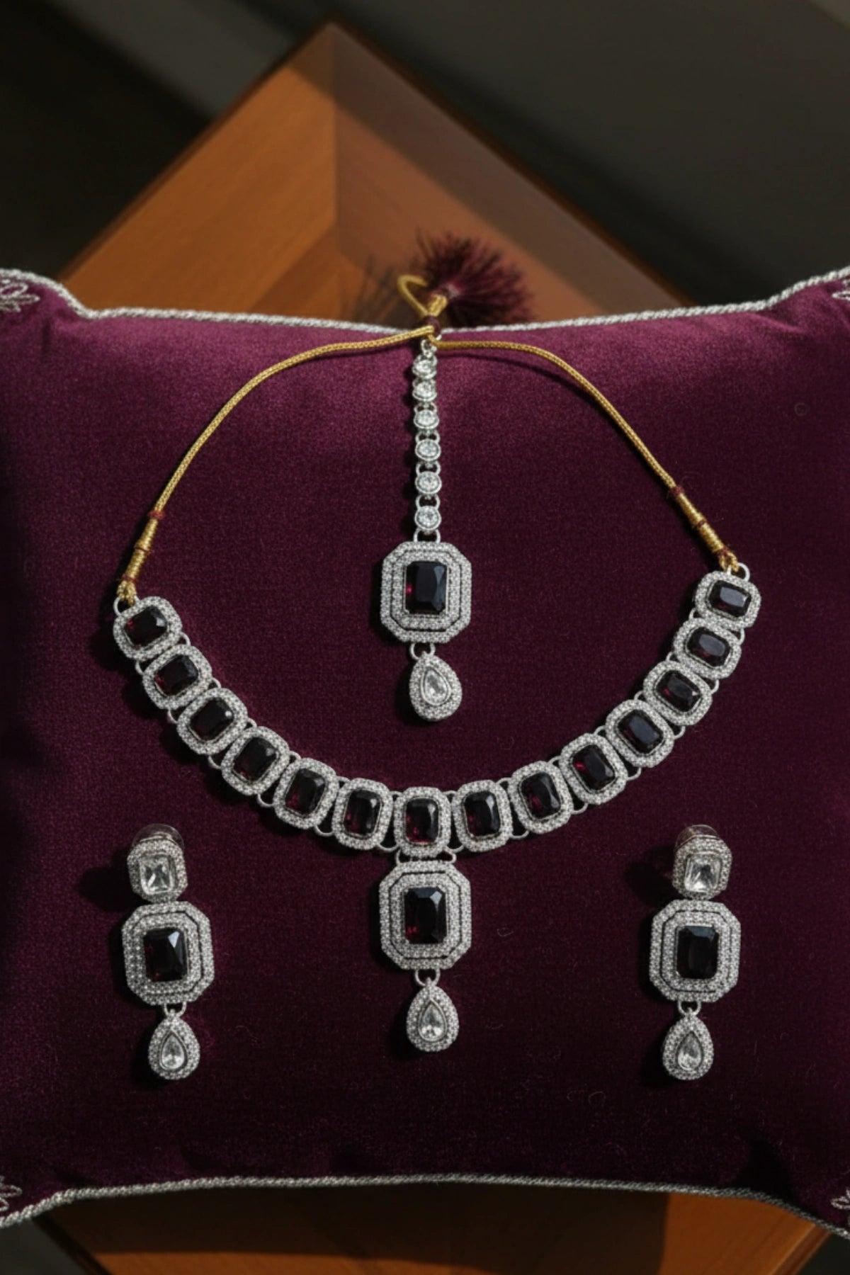 (NL-11) Royal Radiance Kundan Necklace Set with Stones