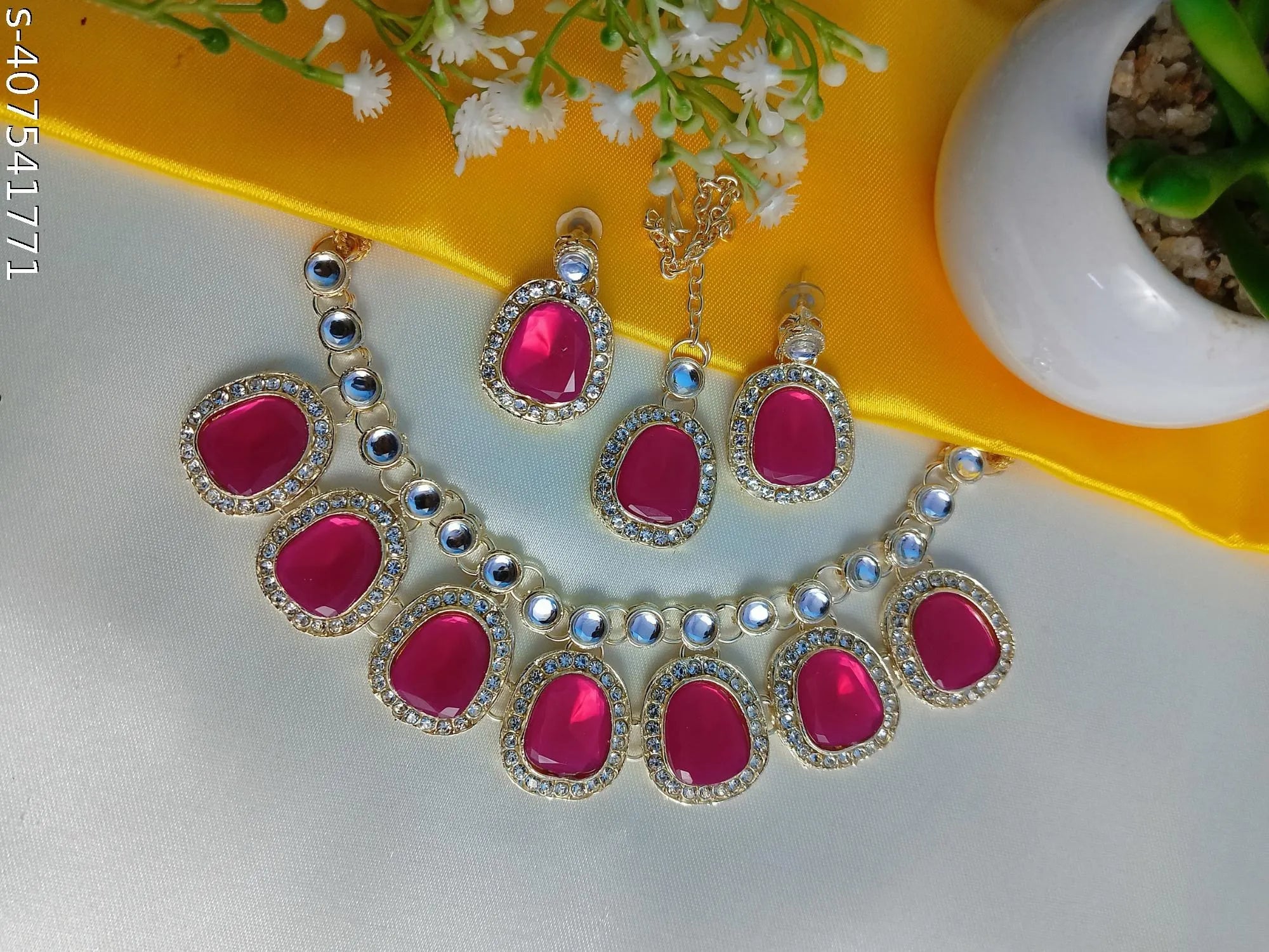 Graceful Kundan Radiance Necklace Set with Color Variants