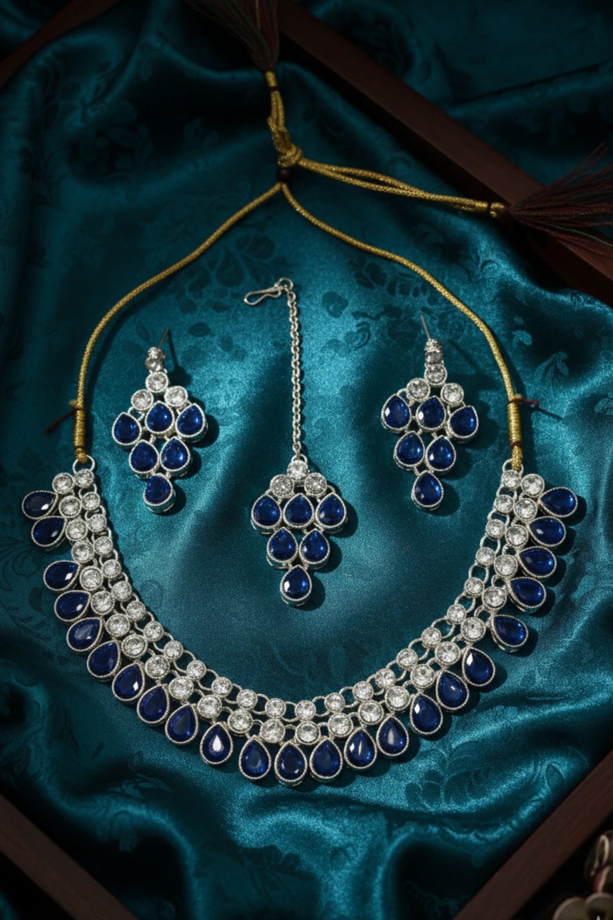 (NL-13) Royal Teardrop Kundan Necklace Set