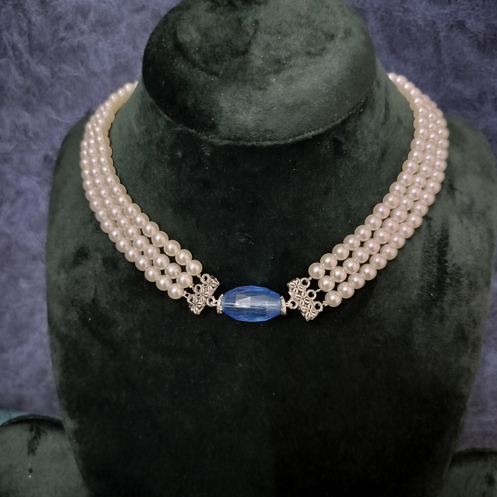 Eternal Pearls: Choker Set for Lasting Elegance