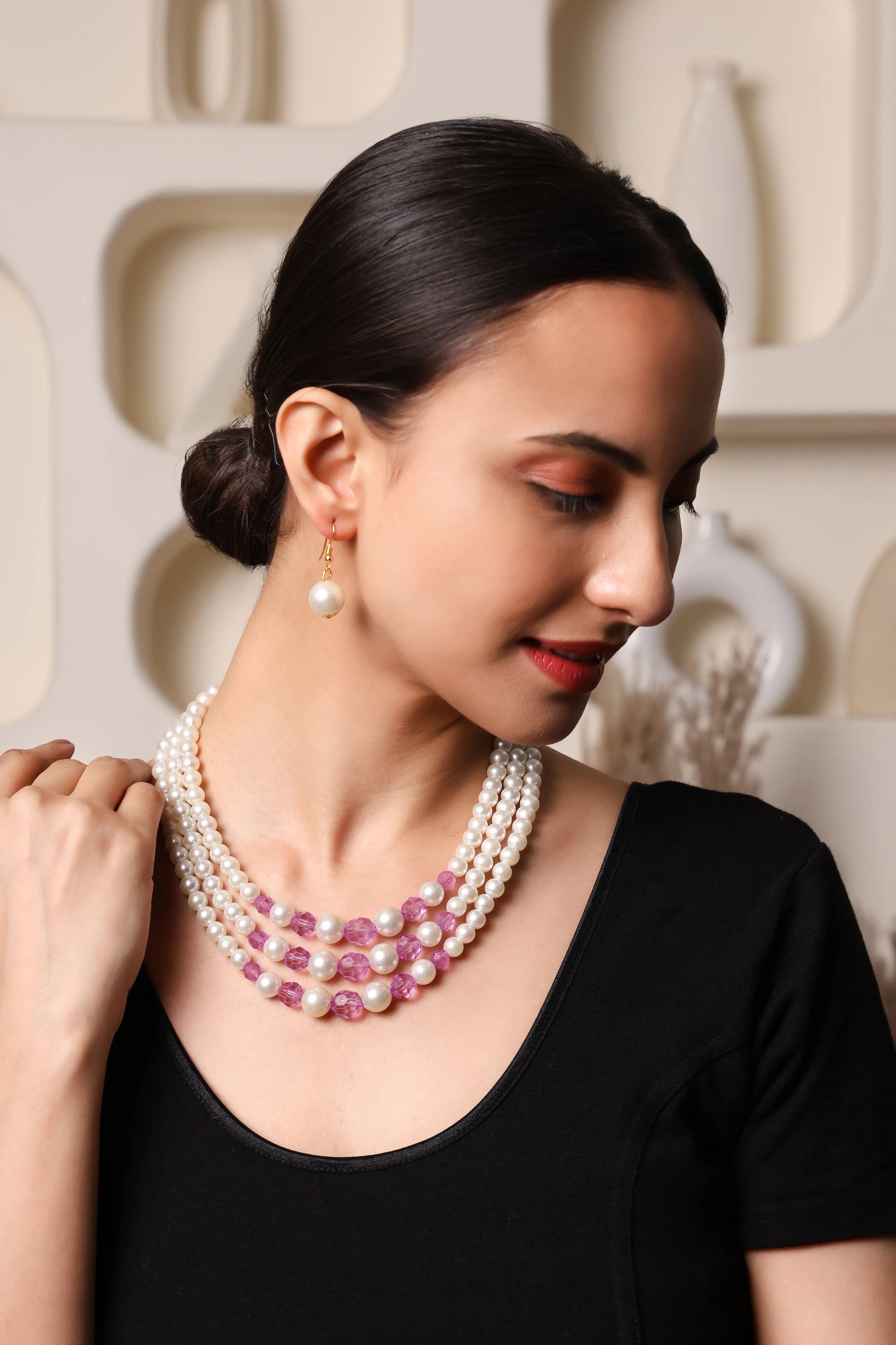 Graceful Pink& Pearl Three-Layer Necklace Set