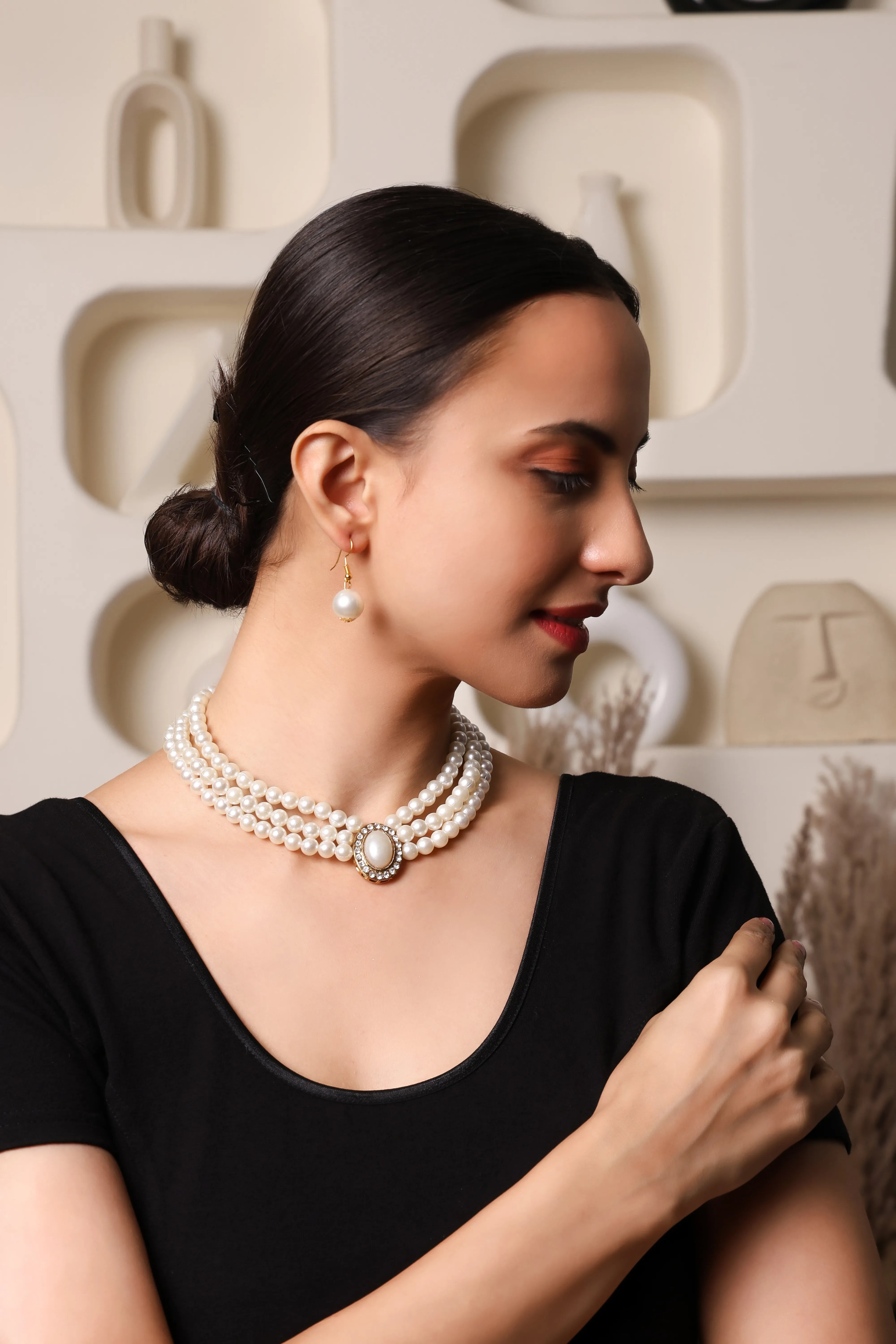 Classic Elegance Pearl Choker Necklace Set