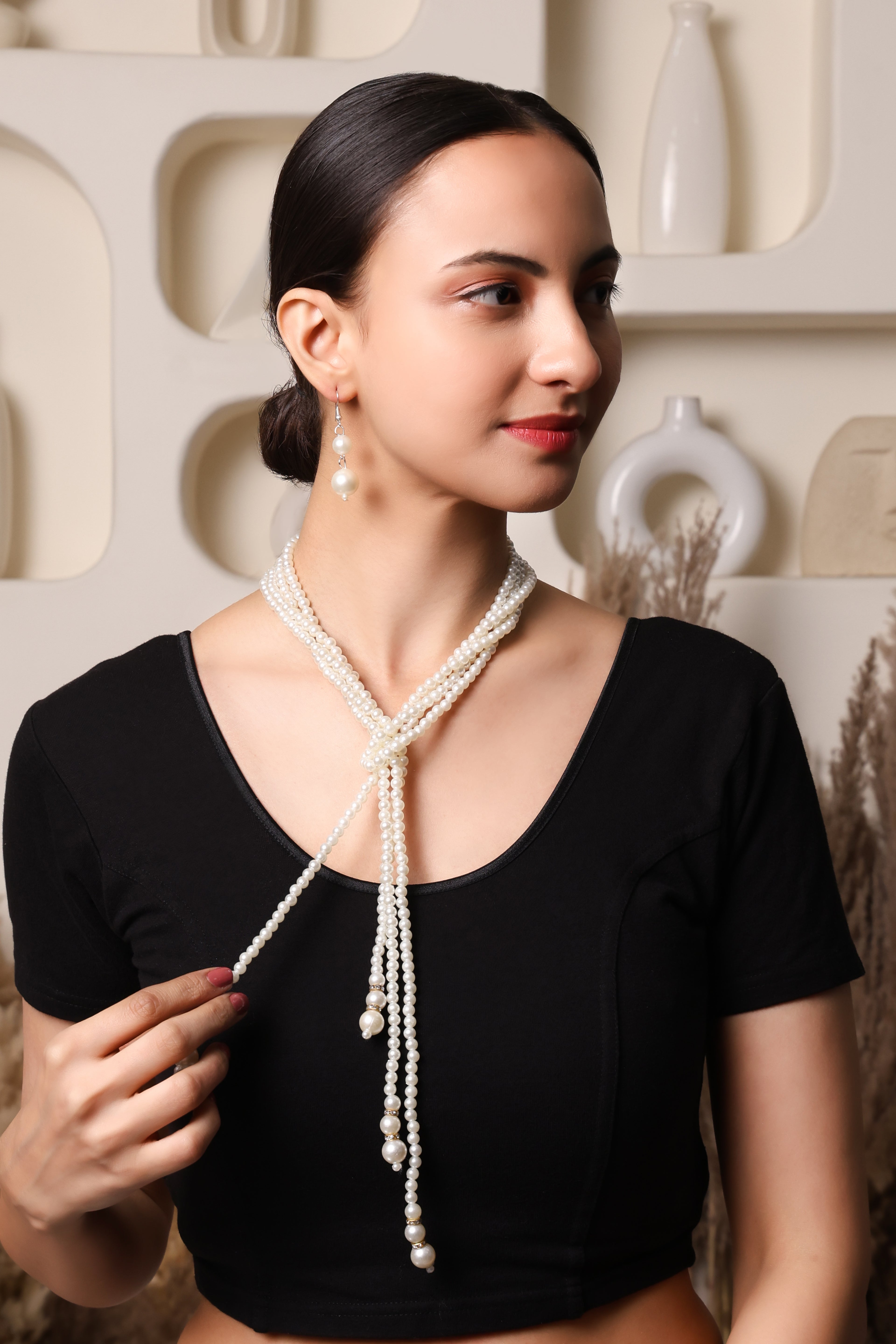 Graceful Lariat Pearl Necklace with Drop Earrings