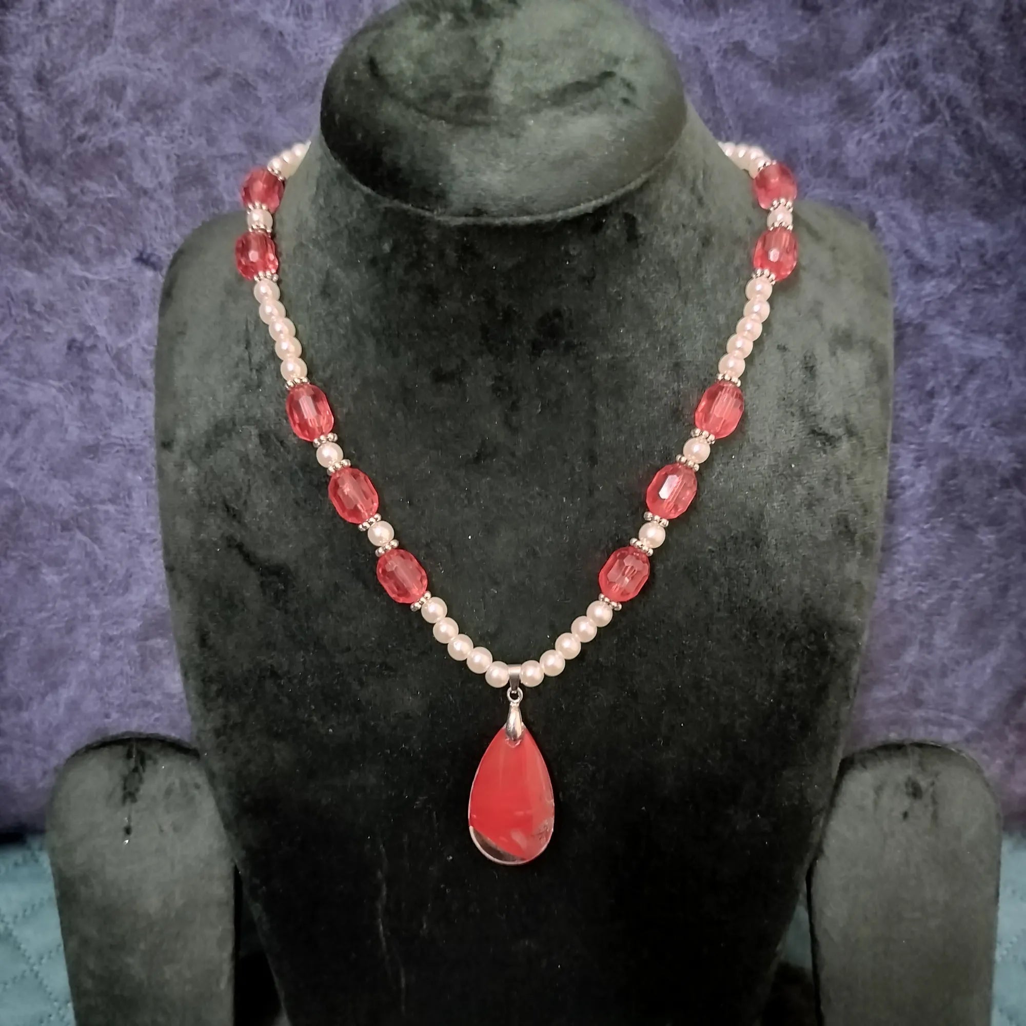 Emerald Green Pearl Necklace