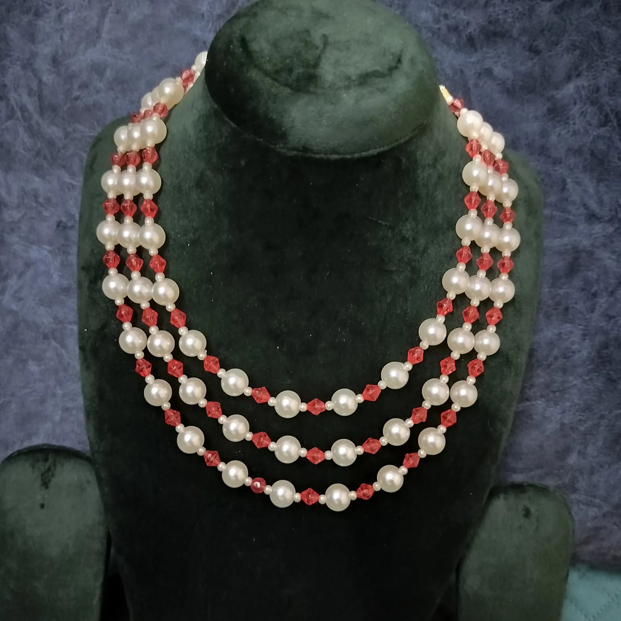 Pearls of Radiance Choker Set