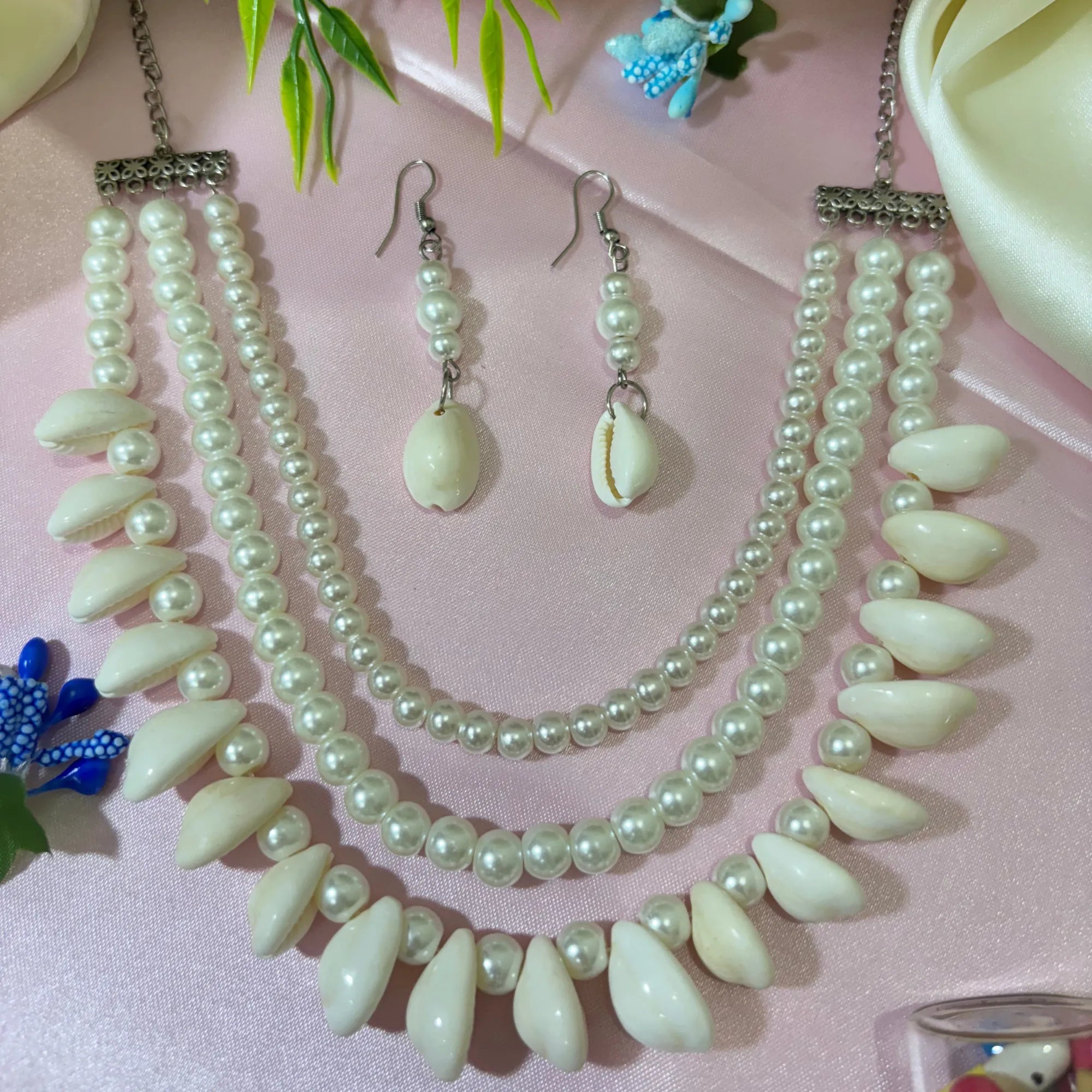Coastal Charm Triple-Layer Pearl Seashell Necklace Set