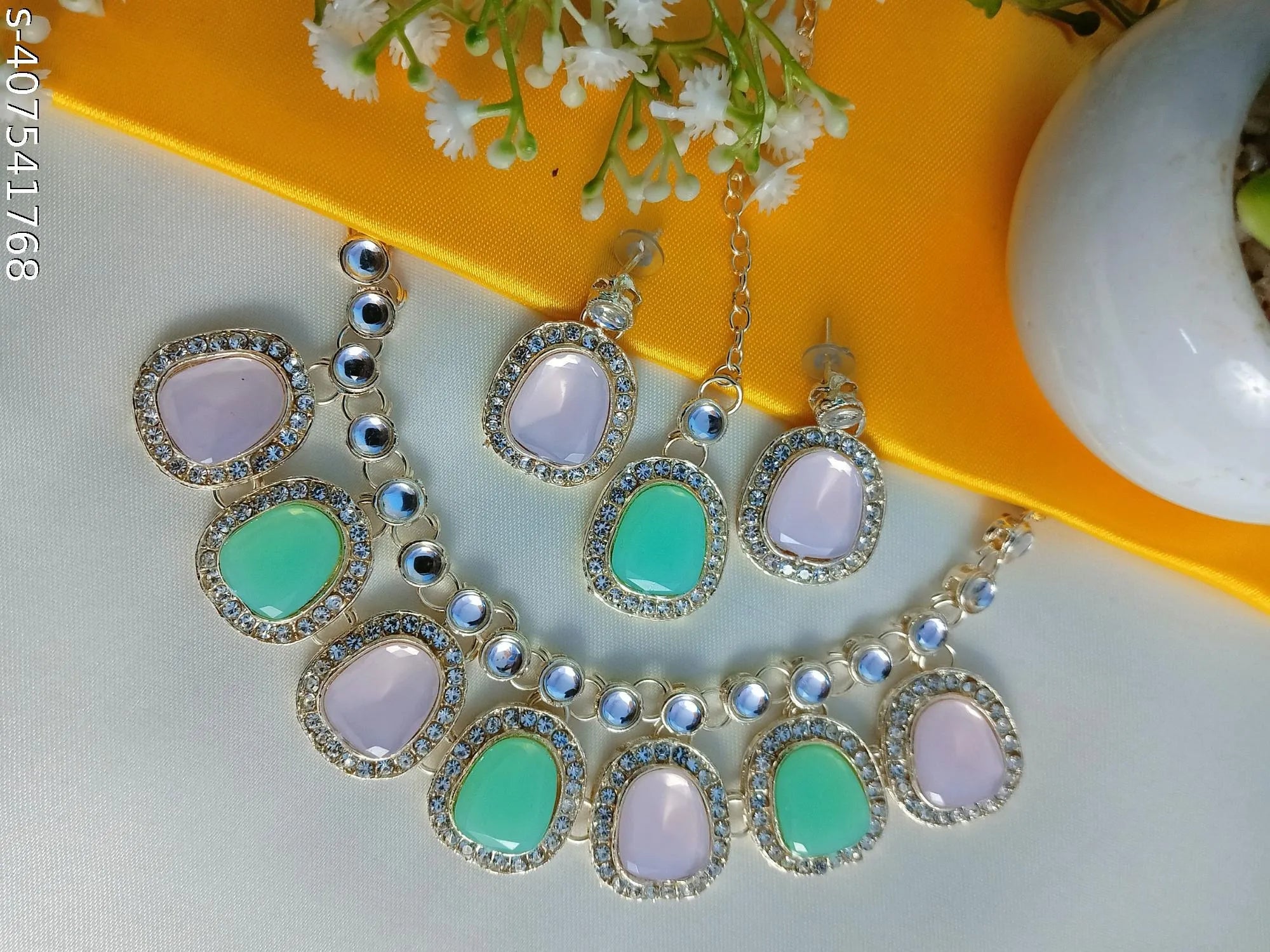 Graceful Kundan Radiance Necklace Set with Color Variants